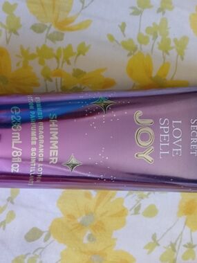 Victoria's Secret Shimmer Love Spell Joy Lotion - Metallic Purple Full Size